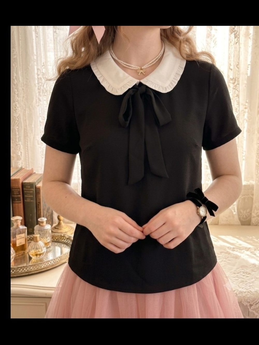CeCe Black Short-Sleeve Top White Ruffled Peter Pan Collar & Bow (M) Coquette